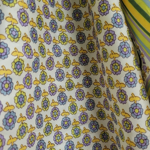 Colorful Patterned Scarf - Picture 3 of 4